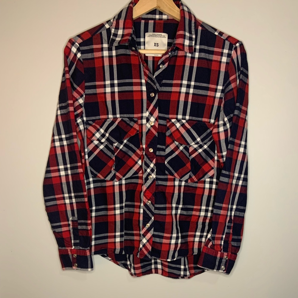 3/20$ Zara Womens XS premium Denise Collection button up. Snaps.